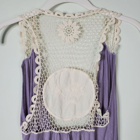 Charlotte Russe Lilac Deep V-Neck Cross Front Embroidered Back Boho Tank Size M - Picture 6 of 9